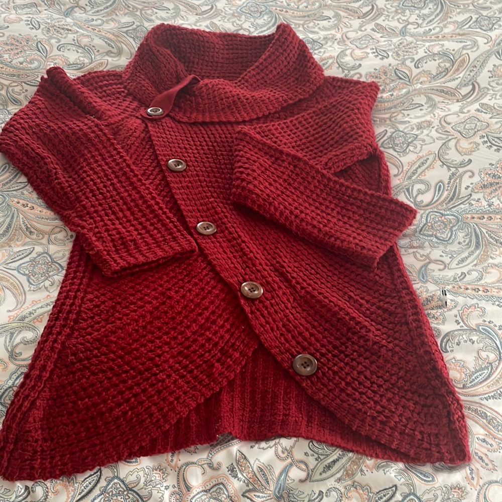 Like new womens king sleeve sweater